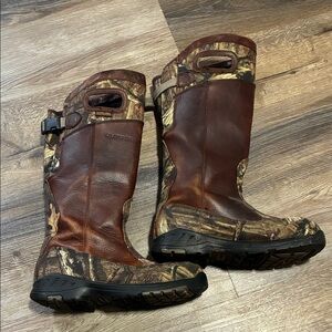 Men's LaCrosse Brown and Camo Outdoor Snake Boots Size 9.5